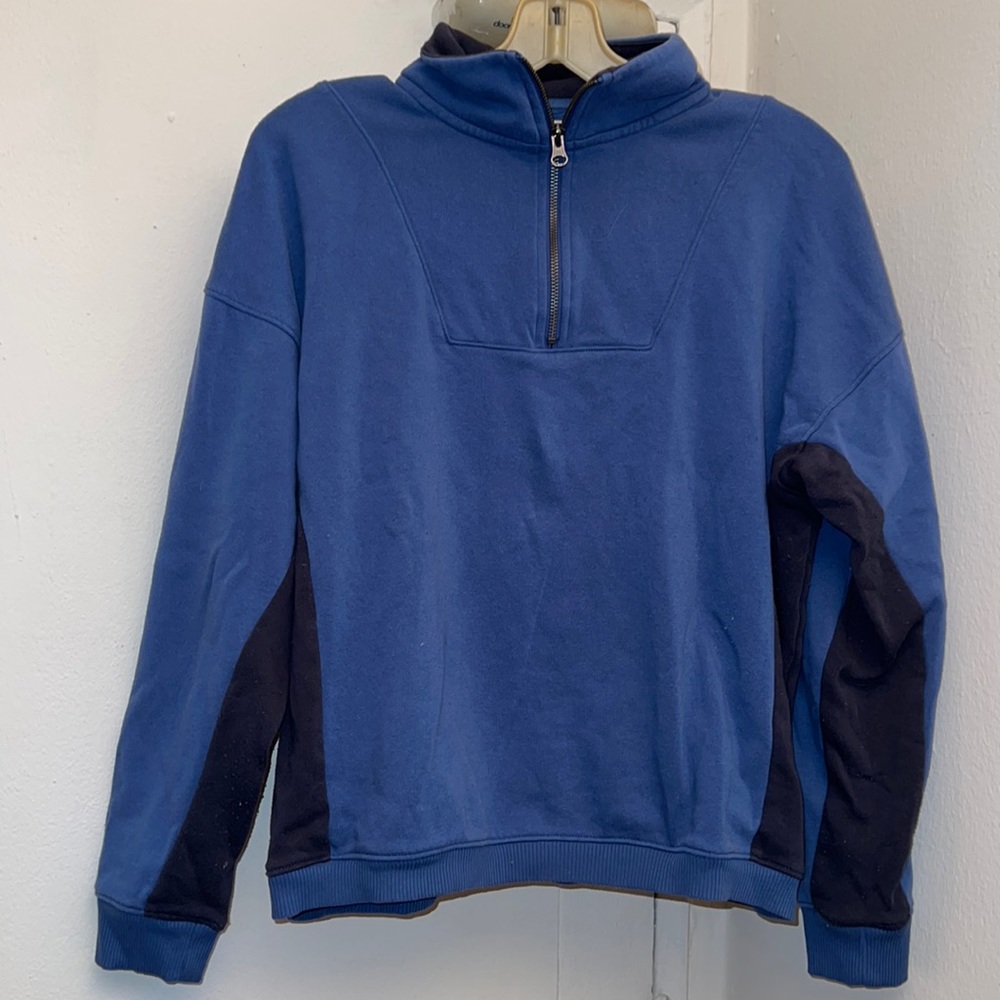 Sweatshirt size medium